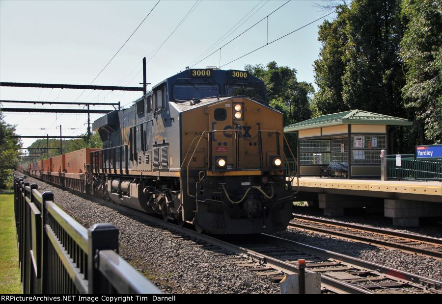 CSX 3000 leads Q032